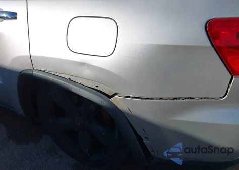 2011 Jeep Grand Cherokee Overland z USA, uszkodzony, nr VIN 1J4RR6GTXBC606787